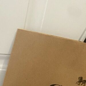 Meet your Posher, Cesar